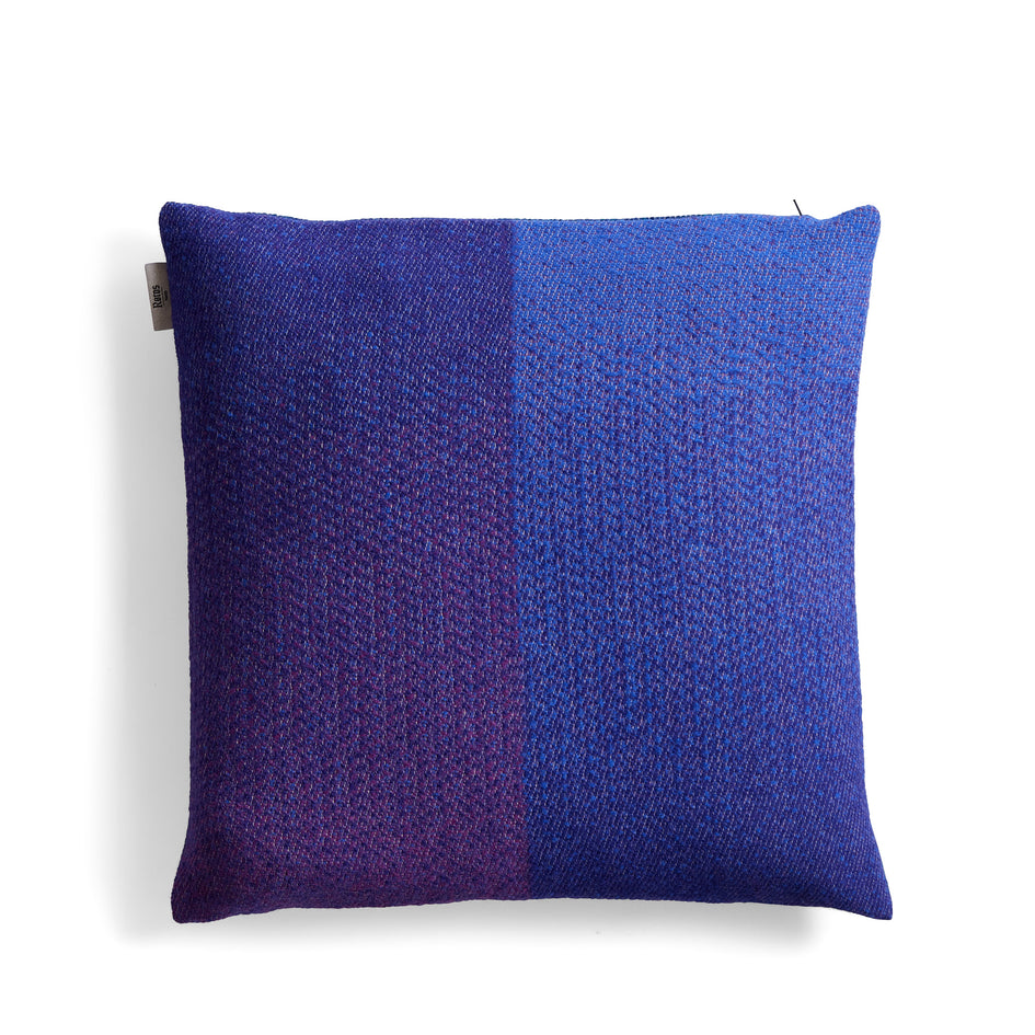Portør Pillow in Purple Zoom Image 2