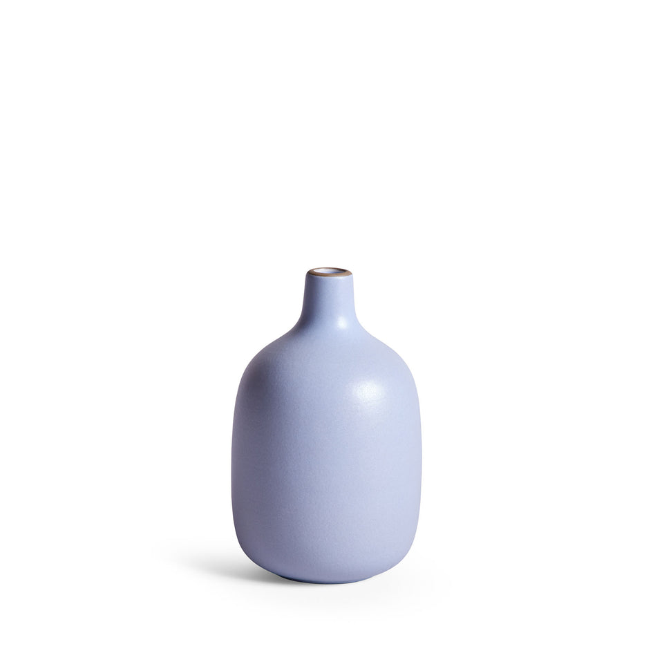 Single-Stem Vase Image 12