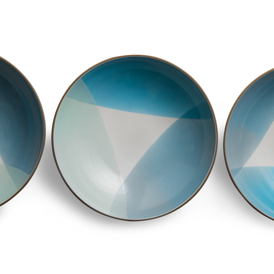 Shallow Salad Bowl in Sierra Sky Image 3