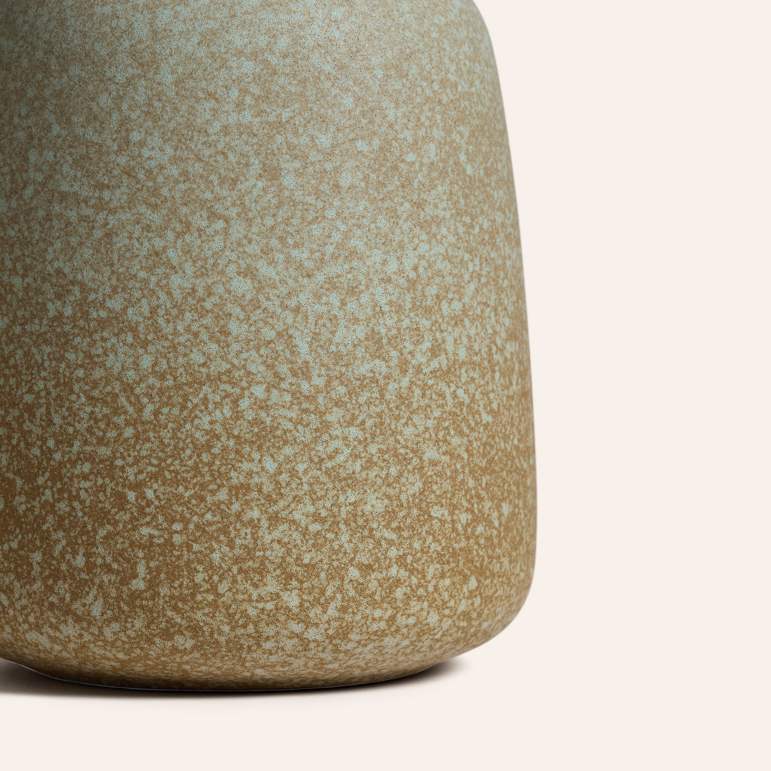 Wide Vase in White Pumice / Turmeric / Soapstone