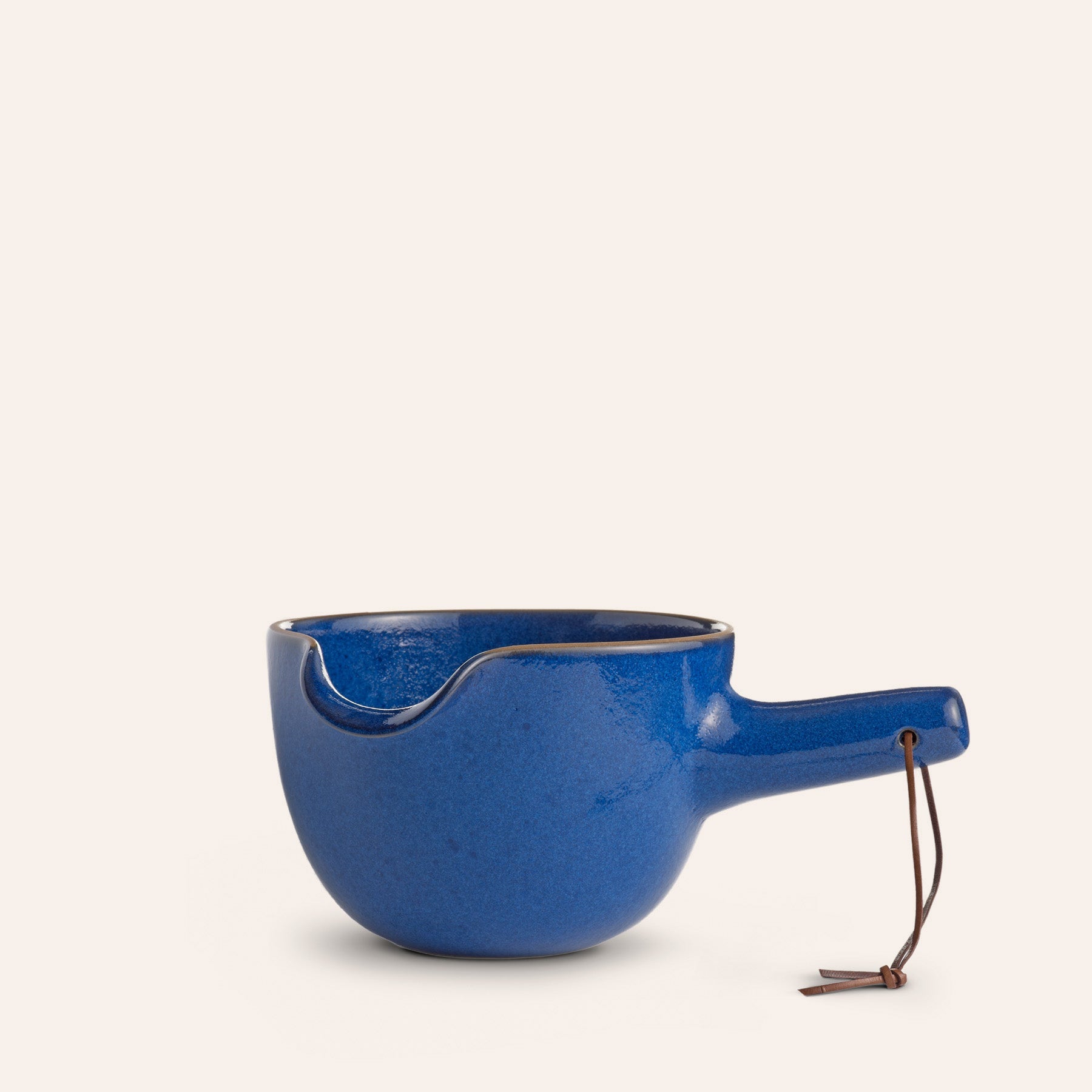Pouring Bowl in Moonstone