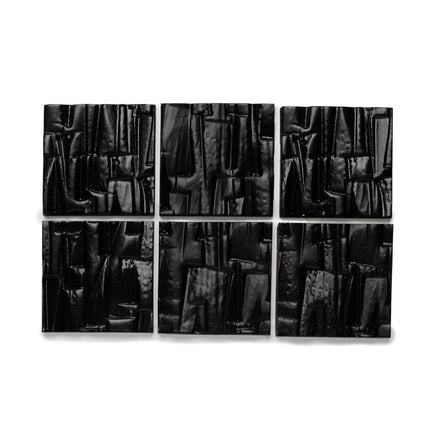 M34 Sample in Museum Black