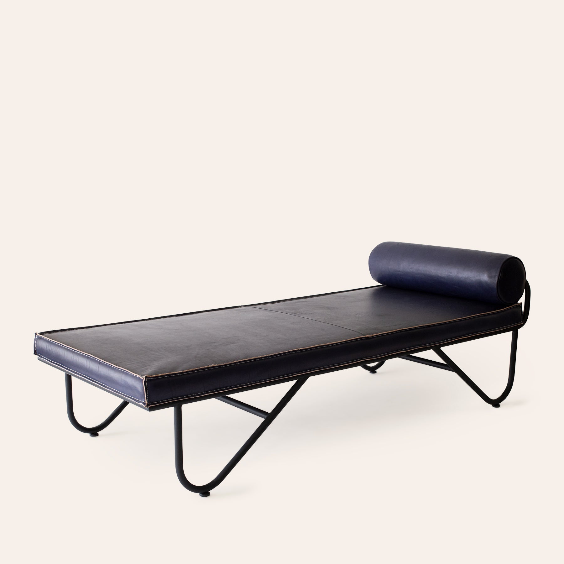 Saddle Leather Chaise in Blue with Dash Black Base