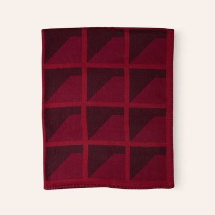 Finestre Jacquard Blanket in Pure Red