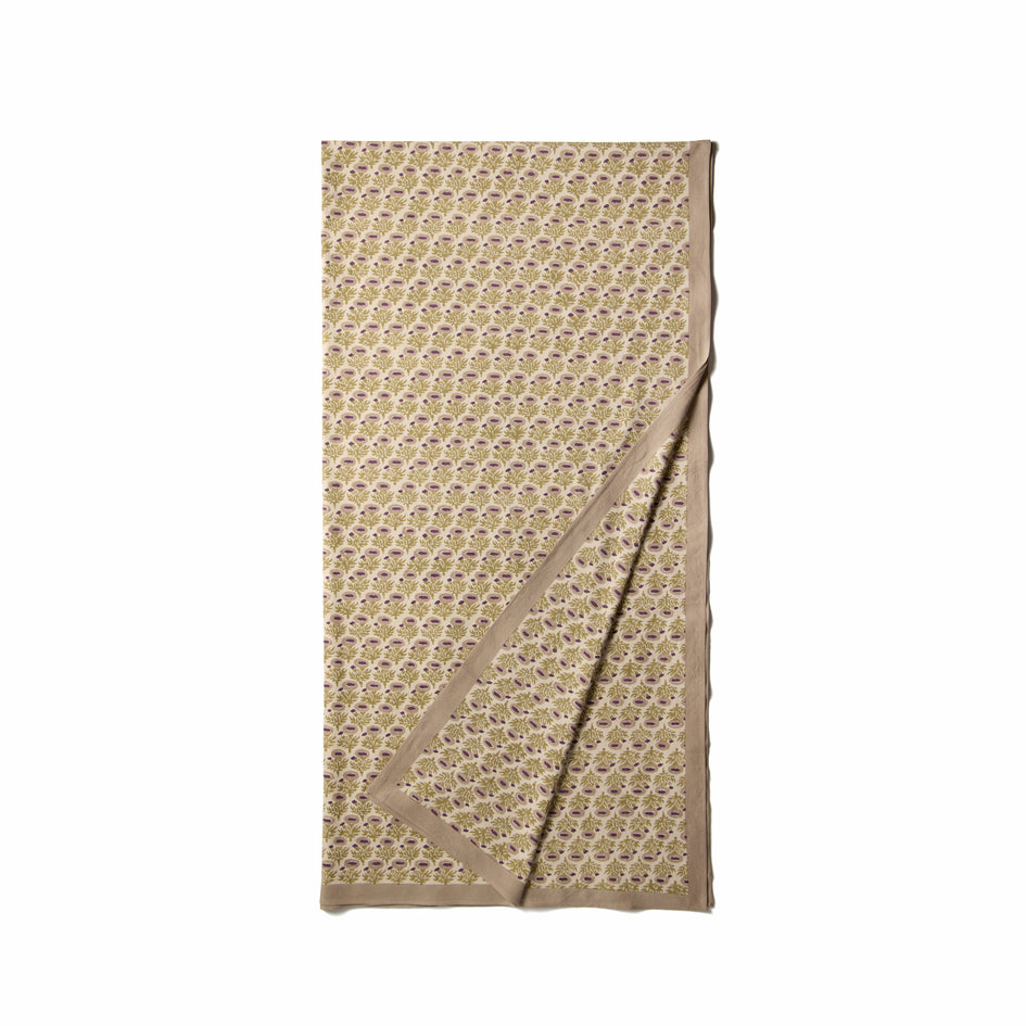 Rumi Tablecloth in Plum Image 1