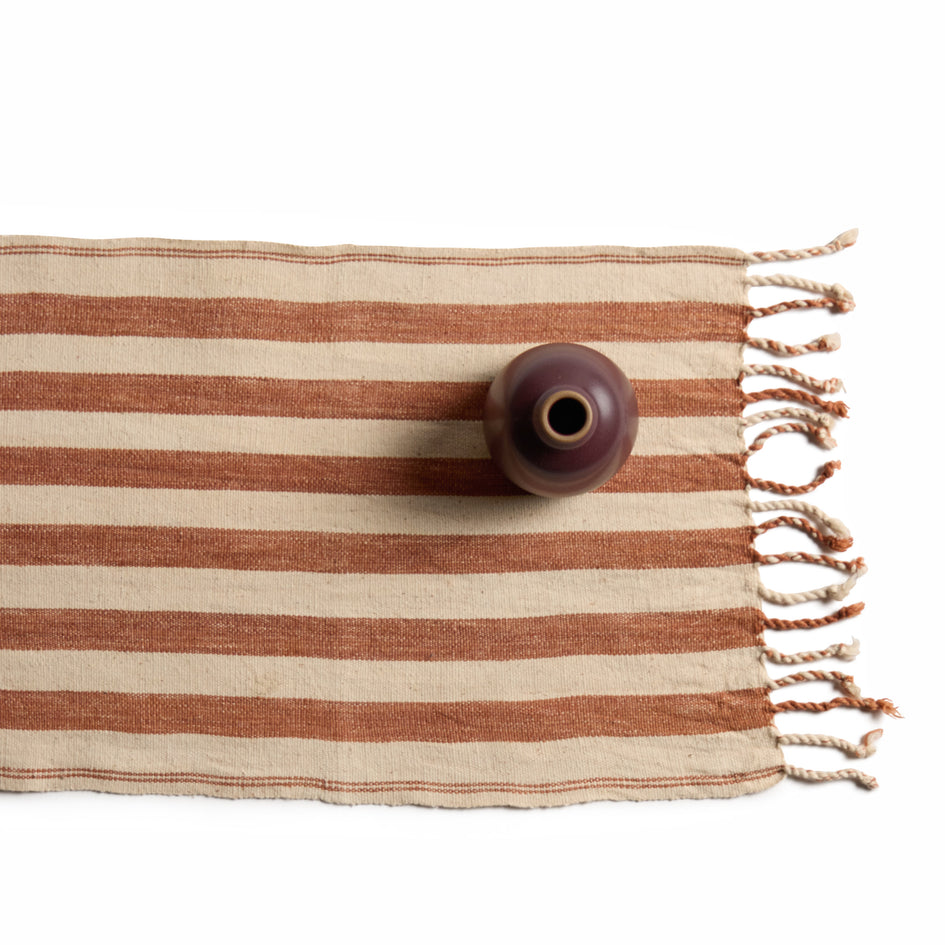 Nou Table Runner in Clay Image 1