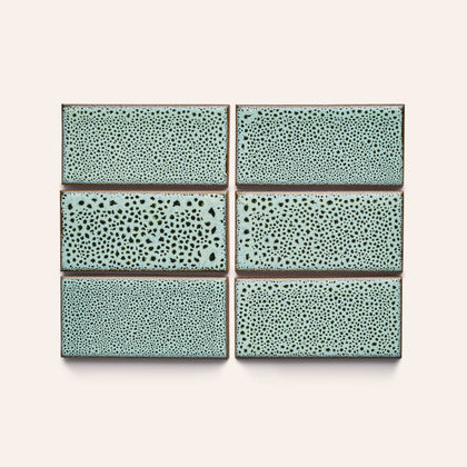 LG7 Sample in Opaque White-Antique Green