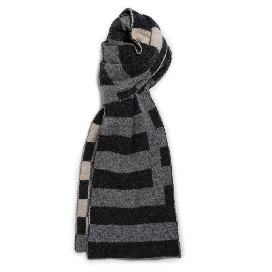 Bauhaus Scarf in Limestone Image 1