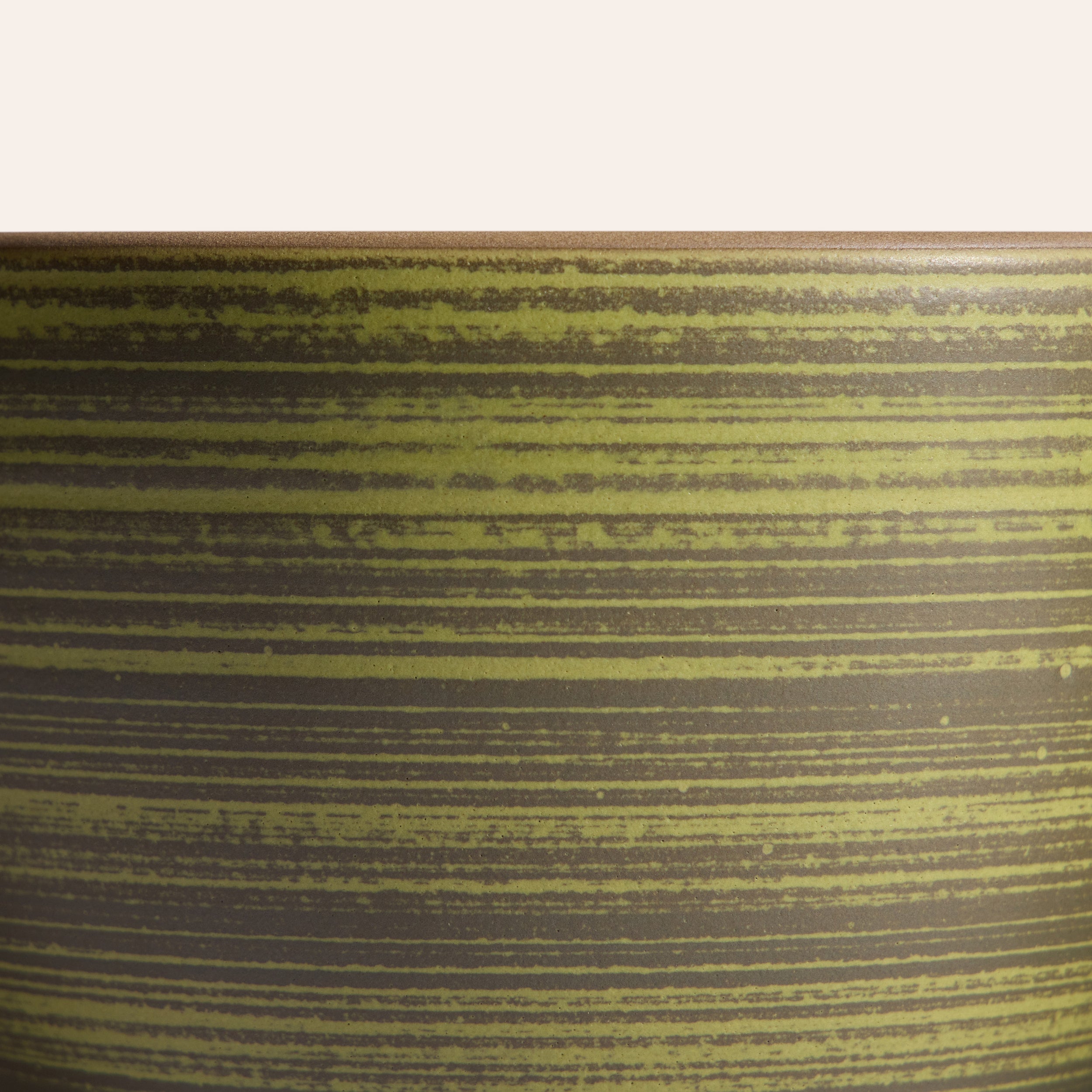 Deep Serving Bowl in Skog Moss