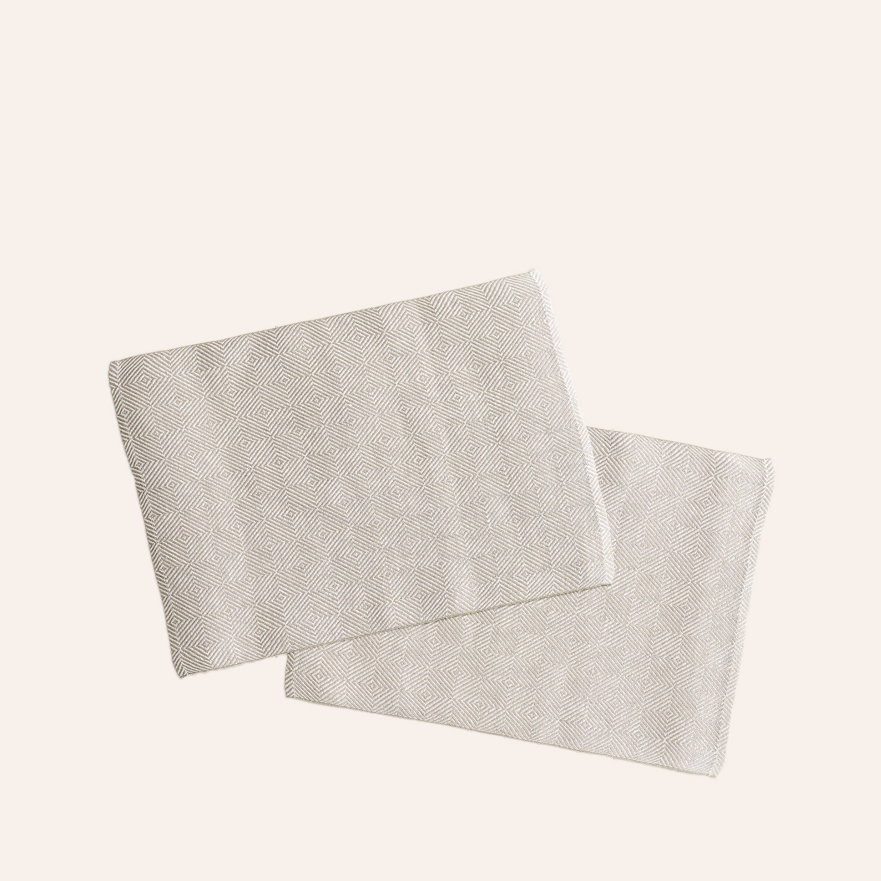 Linen Rutig Strandrag Placemats in White (Set of 2)
