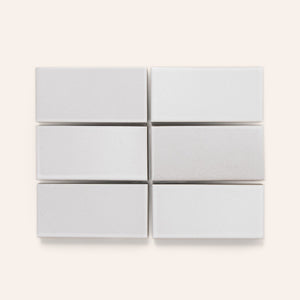G107 Sample in Mid-Century White