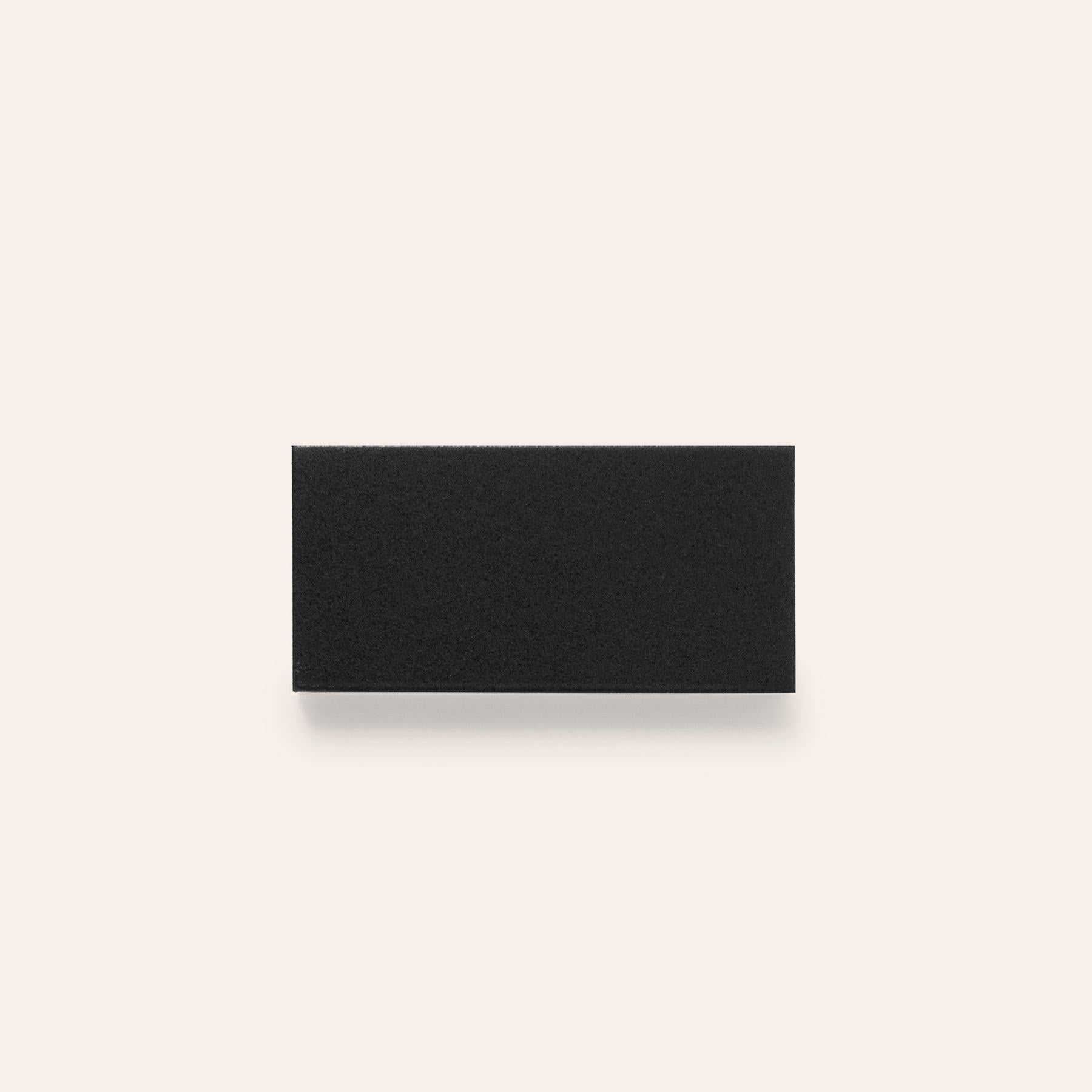 M34.2 Sample in Museum Black