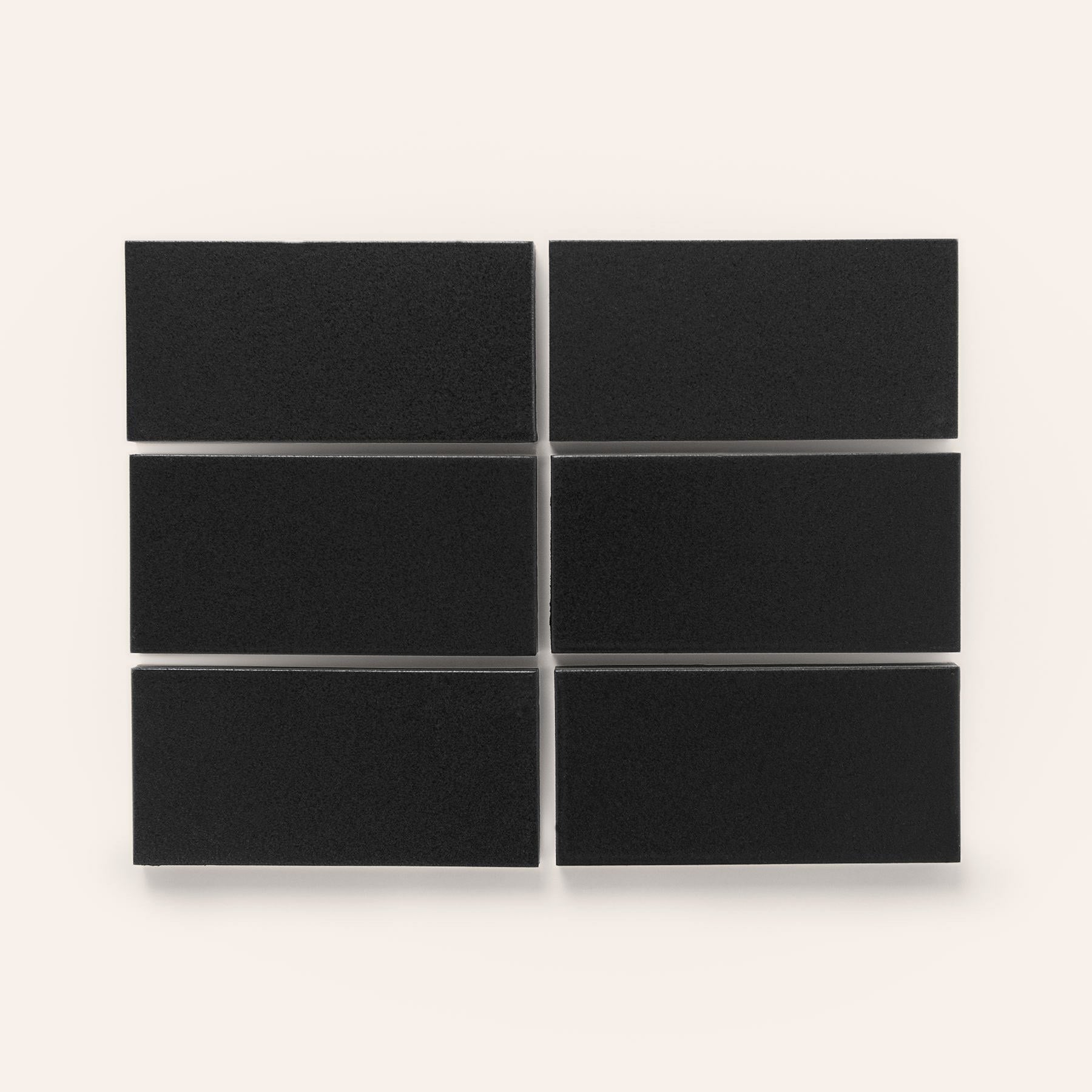 M34.2 Sample in Museum Black