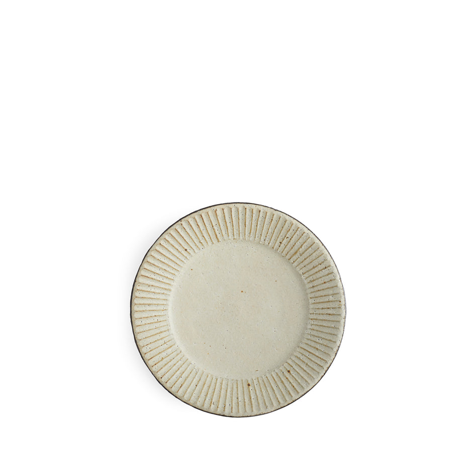 #35 Pleated Plate (6.1) Image 1