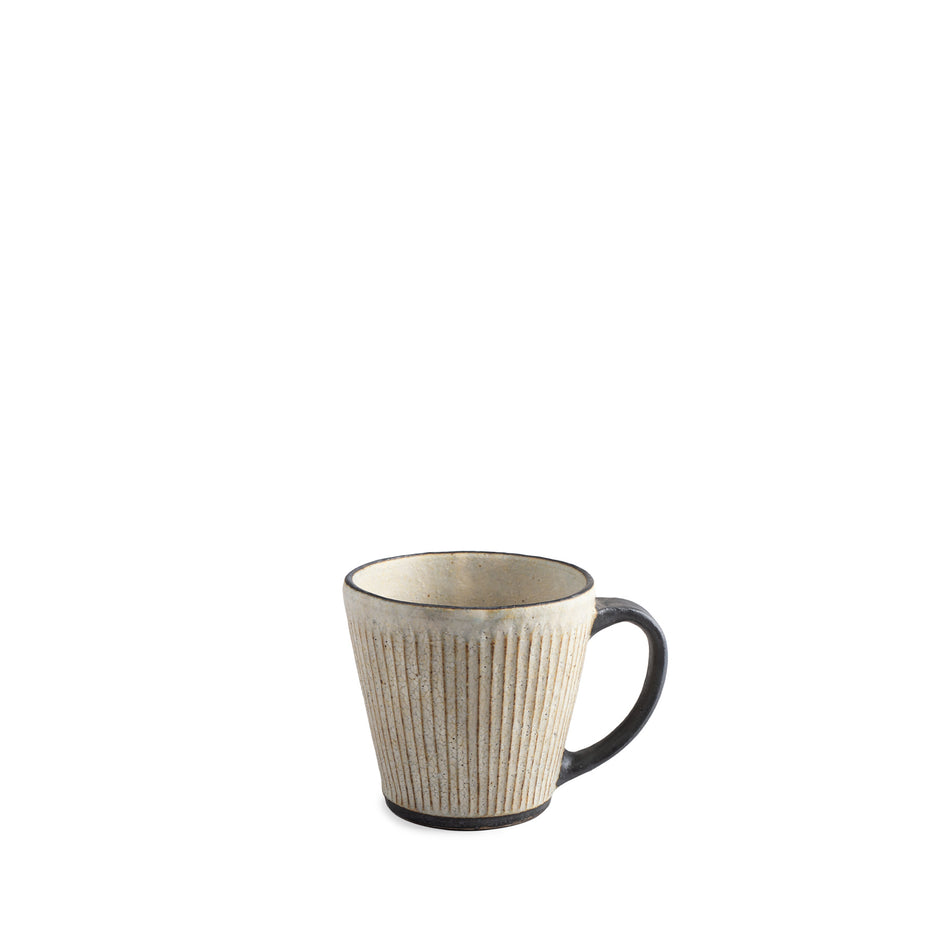 #21 Pleated Mug with Black Handle Image 1