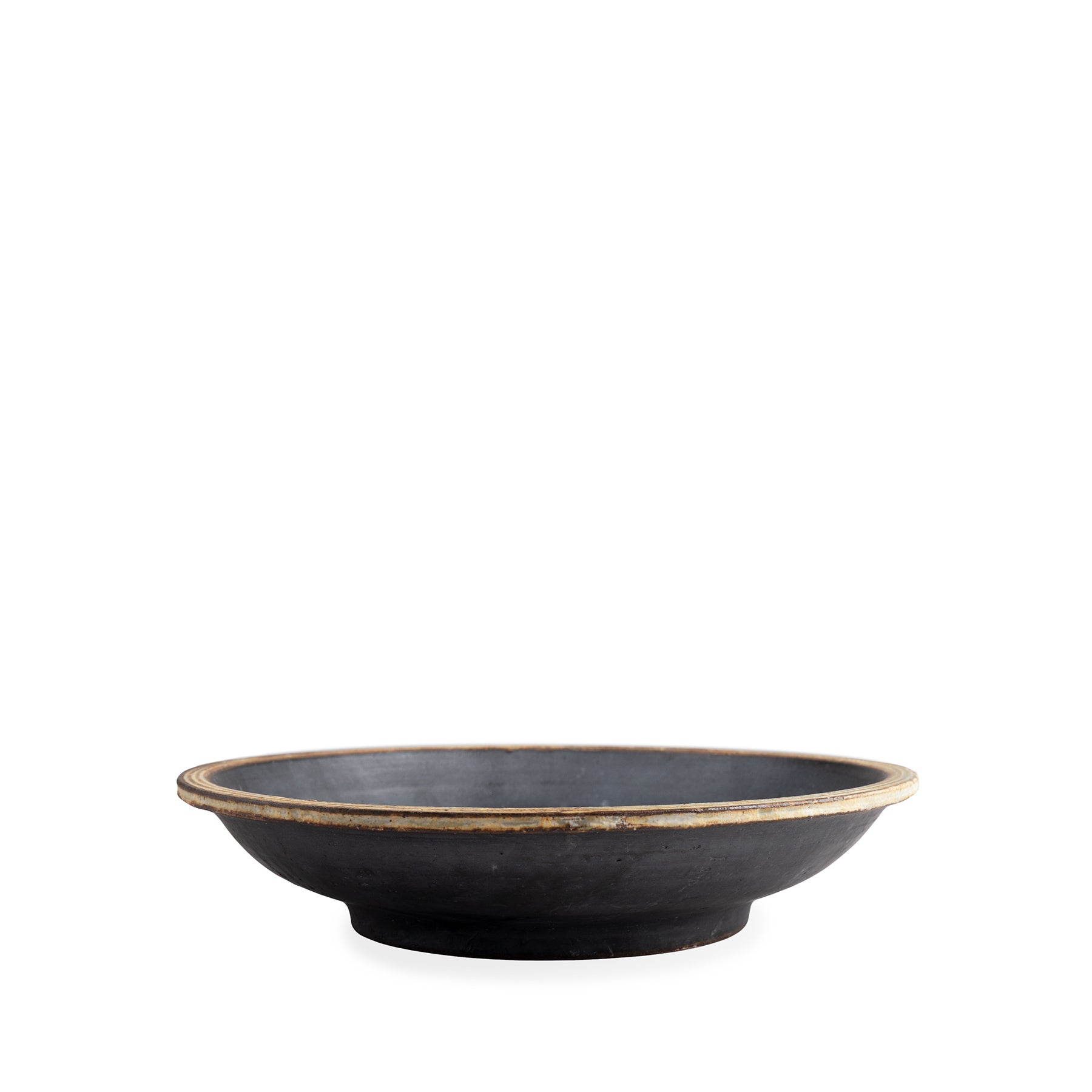 #40 Large Shallow Bowl in Kohiki au Noir Zoom Image 1