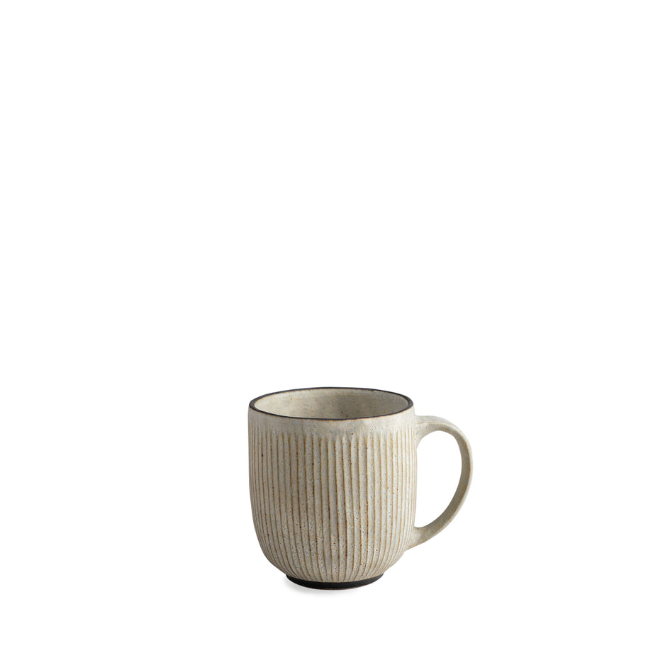 #19 Large Pleated Mug Image 1
