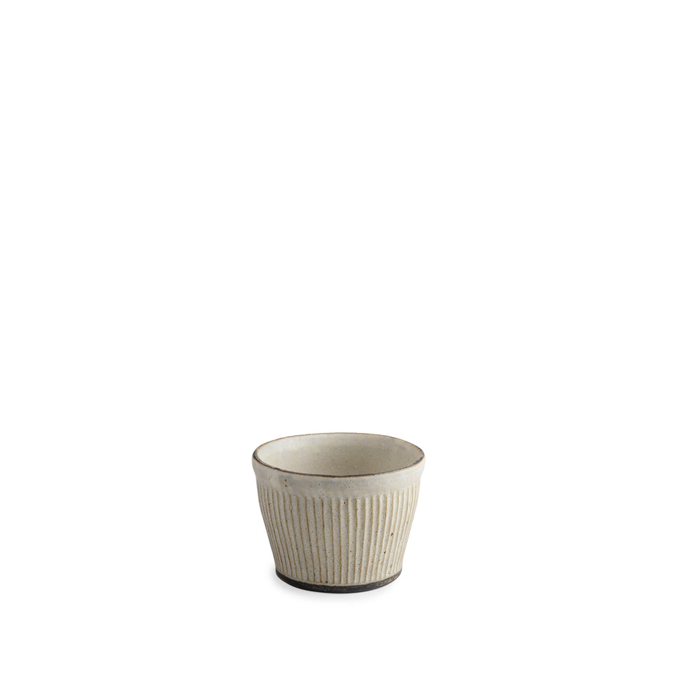 #48 Pleated Cup Image 1