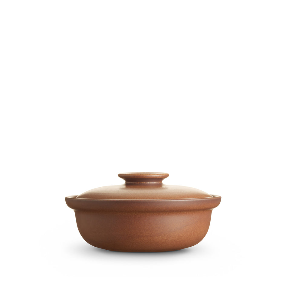Medium Covered Serving Dish in Redwood Image 1